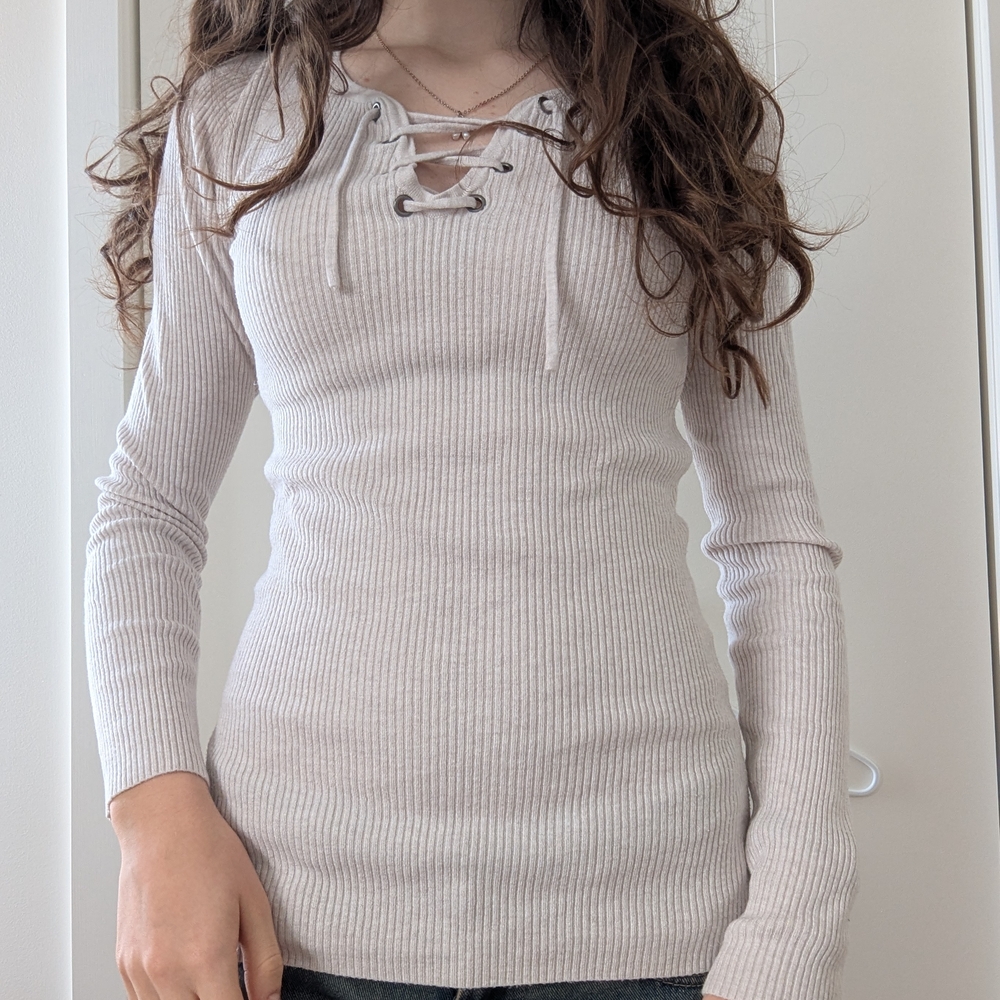 Twik Ribbed Knit Top in Lilac Cream